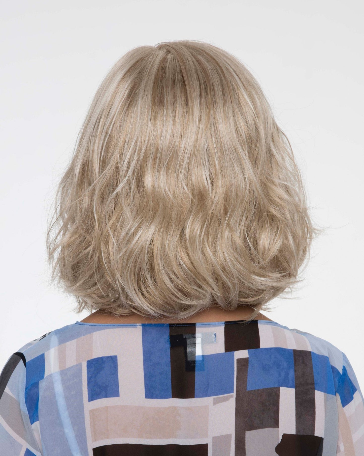 Chloe Wig By Envy I READY-TO-WEAR SYNTHETIC