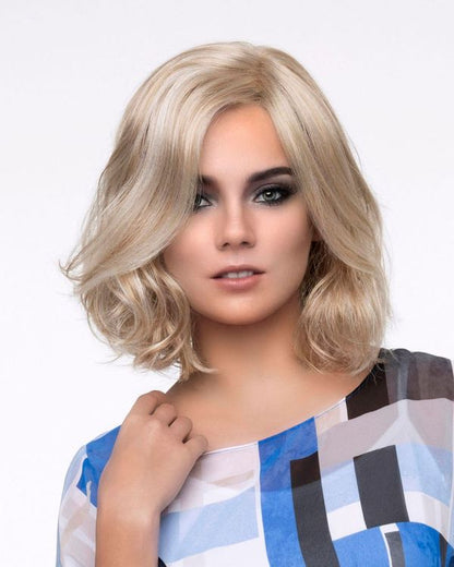 Chloe Wig By Envy I READY-TO-WEAR SYNTHETIC