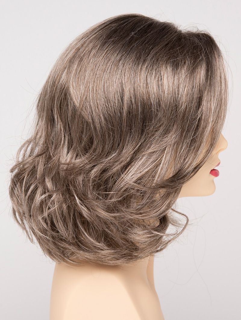 Chloe Wig By Envy I READY-TO-WEAR SYNTHETIC
